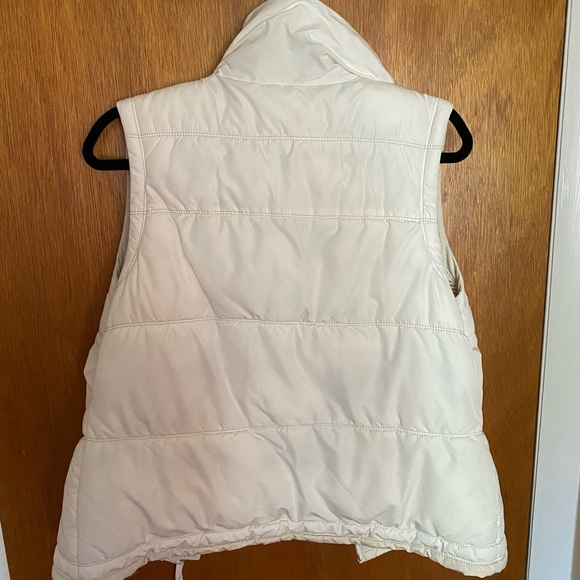 American Eagle Vest - Picture 2 of 2